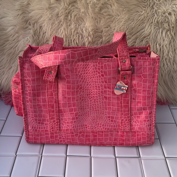 CHELSEA PAWS Pink Faux Alligator Pet Carrier - Picture 15 of 16